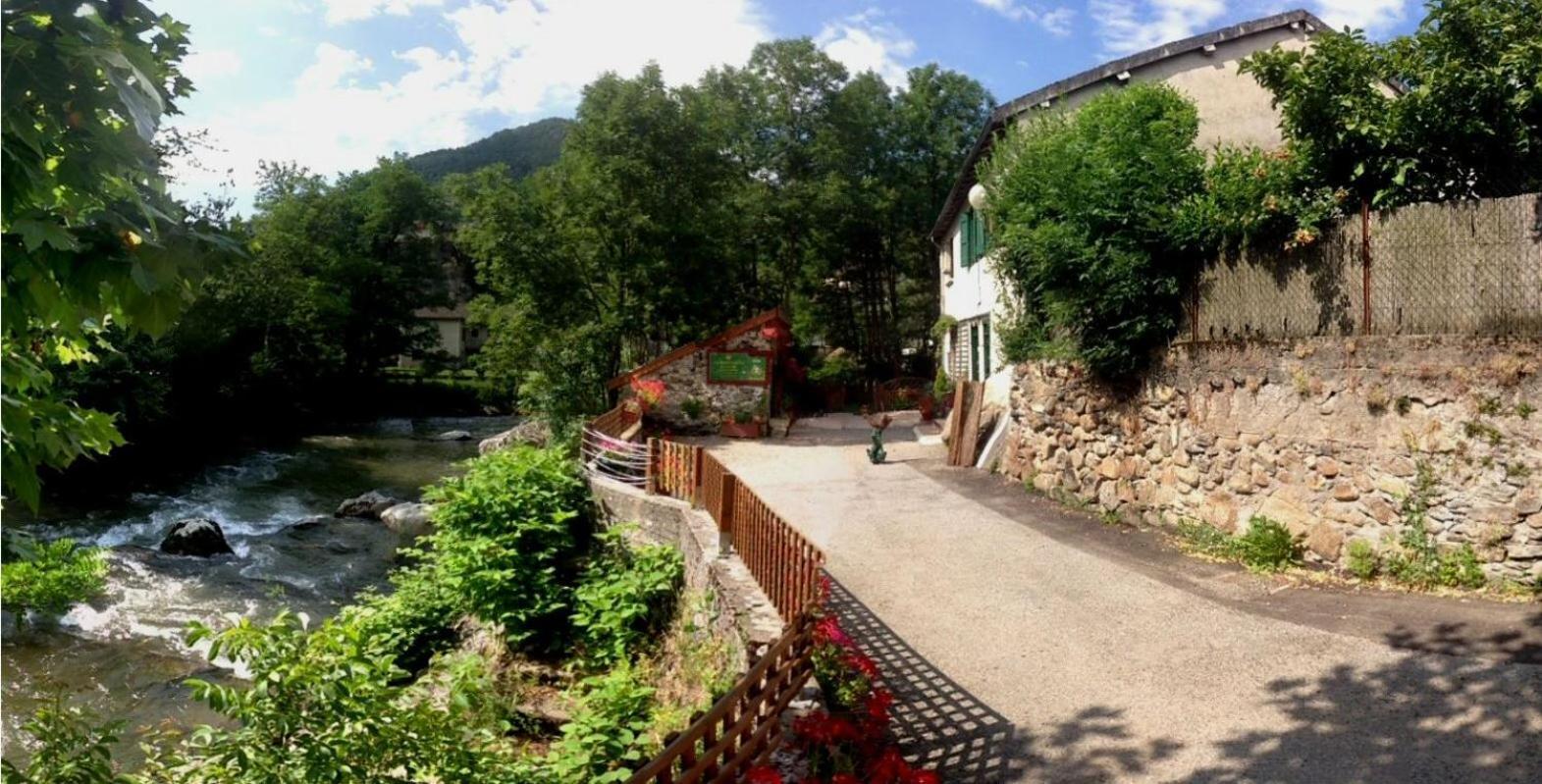 Luzenac Gite Du Grand Taichou מראה חיצוני תמונה